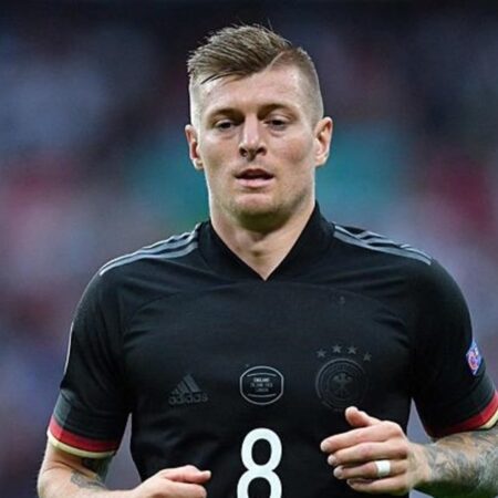 Kroos: Geri dönüyorum